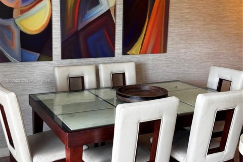 Adosado en venta en Doral, Florida, 3 dormitorios, 135.82 m2 № 2154372 - foto 14