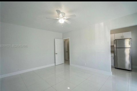 Apartment in Miami Beach, Florida 1 bedroom № 2088171 - photo 7