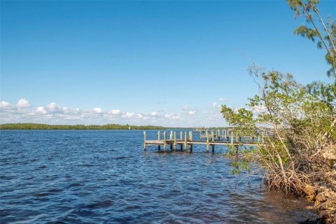 Terreno en venta en Punta Gorda, Florida № 300180 - foto 12