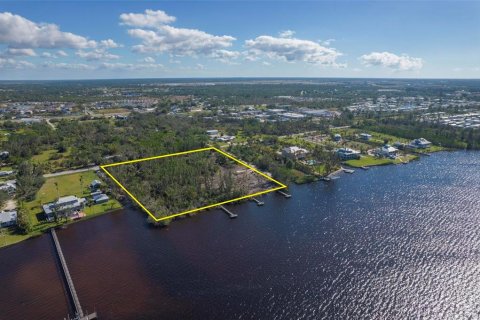 Terreno en venta en Punta Gorda, Florida № 300180 - foto 7