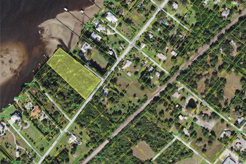 Terreno en venta en Punta Gorda, Florida № 300180 - foto 6