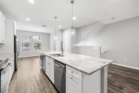 Adosado en alquiler en Tarpon Springs, Florida, 3 dormitorios, 167.41 m2 № 1835457 - foto 13