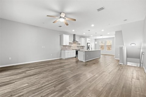 Adosado en alquiler en Tarpon Springs, Florida, 3 dormitorios, 167.41 m2 № 1835457 - foto 4