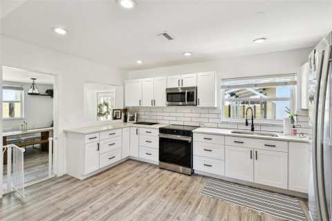 Villa ou maison à vendre à Saint Petersburg, Floride: 3 chambres, 115.38 m2 № 1822386 - photo 12