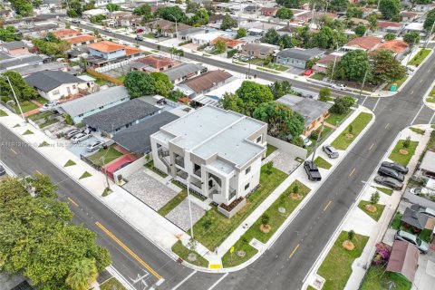 Villa ou maison à louer à Hialeah, Floride: 2 chambres, 102.94 m2 № 1972592 - photo 29