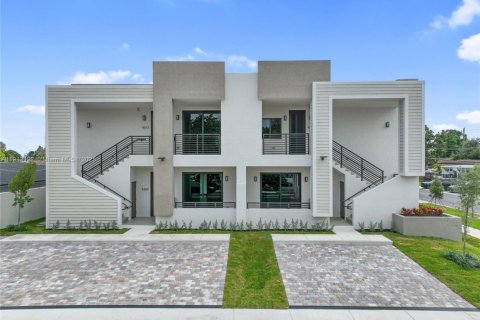 Villa ou maison à Hialeah, Floride 2 chambres, 102.94 m2 № 1972592