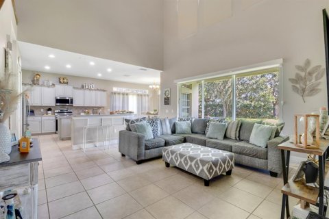 Купить виллу или дом в Киссимми, Флорида 4 комнаты, 278.15м2, № 2227507 - фото 21