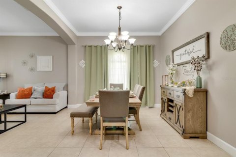 Купить виллу или дом в Киссимми, Флорида 4 комнаты, 278.15м2, № 2227507 - фото 7