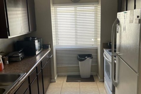Condo in Kissimmee, Florida, 2 bedrooms  № 1642374 - photo 4