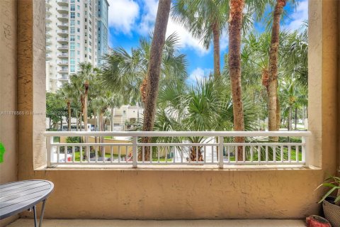 Condo in Aventura, Florida, 2 bedrooms  № 1922146 - photo 30