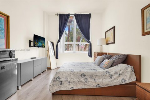 Condo in Aventura, Florida, 2 bedrooms  № 1922146 - photo 25
