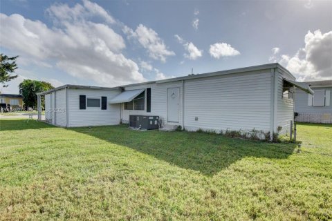 Снять в аренду квартиру в Бока-Ратон, Флорида 3 спальни, 93.27м2, № 2005125 - фото 6