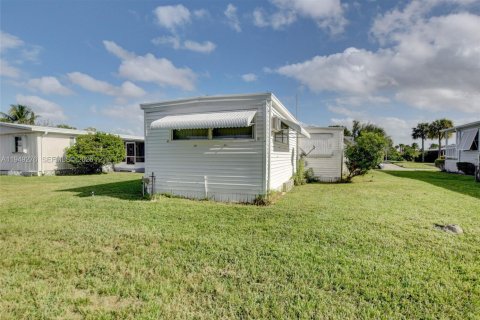 Снять в аренду квартиру в Бока-Ратон, Флорида 3 спальни, 93.27м2, № 2005125 - фото 4