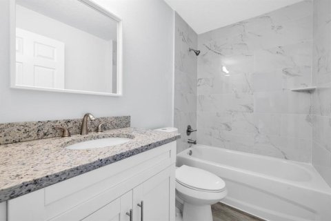 Купить виллу или дом в Даннеллон, Флорида 8 комнат, 128.21м2, № 1725131 - фото 22