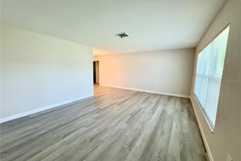 Villa ou maison à louer à Venice, Floride: 3 chambres, 150.87 m2 № 2381019 - photo 2
