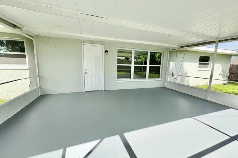 Villa ou maison à louer à Venice, Floride: 3 chambres, 150.87 m2 № 2381019 - photo 17