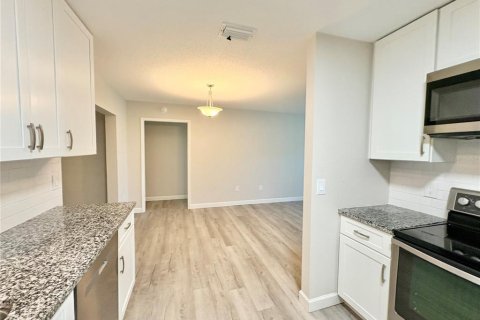 Villa ou maison à louer à Venice, Floride: 3 chambres, 150.87 m2 № 2381019 - photo 30