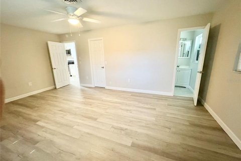 Villa ou maison à louer à Venice, Floride: 3 chambres, 150.87 m2 № 2381019 - photo 25