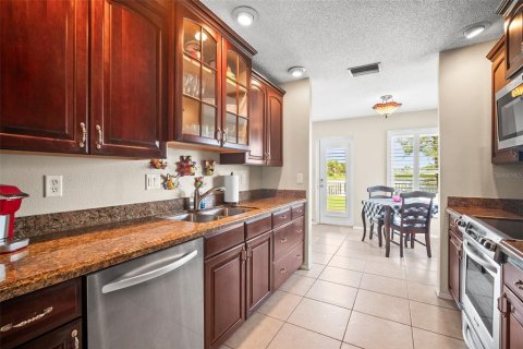 House in Parrish, Florida 4 bedrooms, 145.39 sq.m. № 1778226 - photo 11