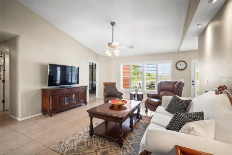 House in Parrish, Florida 4 bedrooms, 145.39 sq.m. № 1778226 - photo 16