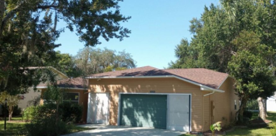 Villa ou maison à Leesburg, Floride 2 chambres, 152.64 m2 № 1143438