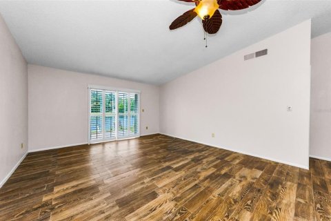 Villa ou maison à vendre à Palm Harbor, Floride: 2 chambres, 123.75 m2 № 1919446 - photo 10