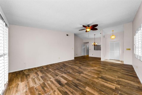 Casa en venta en Palm Harbor, Florida, 2 dormitorios, 123.75 m2 № 1919446 - foto 13