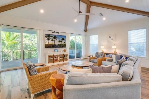 Купить виллу или дом в Анна-Мария, Флорида 3 комнаты, 370.03м2, № 1541042 - фото 9