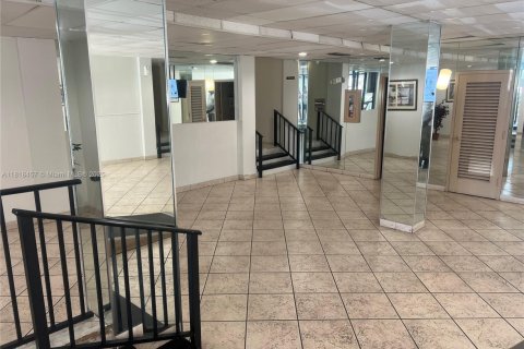 Купить кондоминиум в Лодерхилл, Флорида 2 спальни, 90.3м2, № 1957963 - фото 5