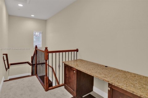 Townhouse in Fort Lauderdale, Florida 3 bedrooms, 186.55 sq.m. № 1928015 - photo 21