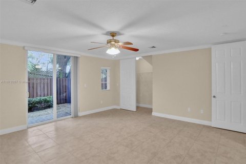 Townhouse in Fort Lauderdale, Florida 3 bedrooms, 186.55 sq.m. № 1928015 - photo 6