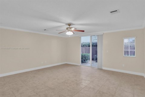 Townhouse in Fort Lauderdale, Florida 3 bedrooms, 186.55 sq.m. № 1928015 - photo 5