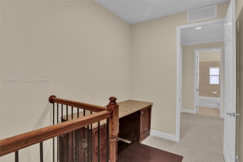 Townhouse in Fort Lauderdale, Florida 3 bedrooms, 186.55 sq.m. № 1928015 - photo 22