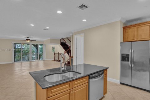Townhouse in Fort Lauderdale, Florida 3 bedrooms, 186.55 sq.m. № 1928015 - photo 18