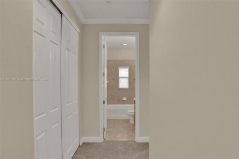 Townhouse in Fort Lauderdale, Florida 3 bedrooms, 186.55 sq.m. № 1928015 - photo 28