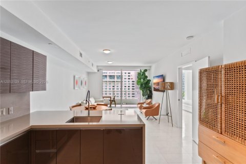 Condo in Miami, Florida, 1 bedroom № 2192208