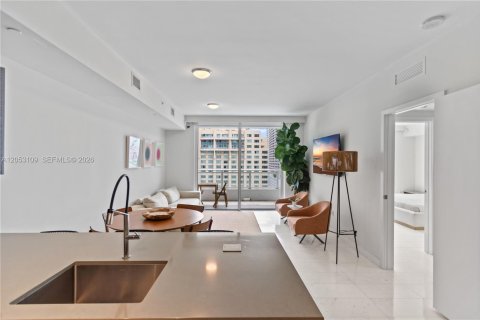 Condo in Miami, Florida, 1 bedroom  № 2192208 - photo 18