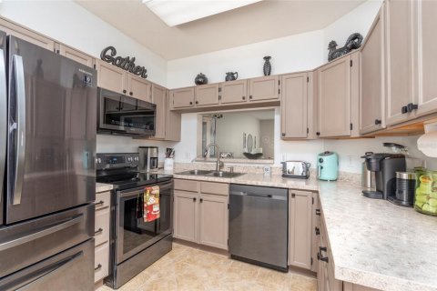 Condo in Orlando, Florida, 3 bedrooms  № 1531130 - photo 12