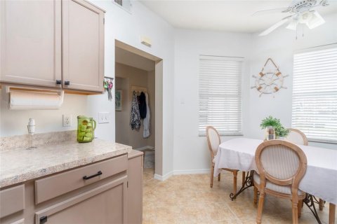 Condo in Orlando, Florida, 3 bedrooms  № 1531130 - photo 13