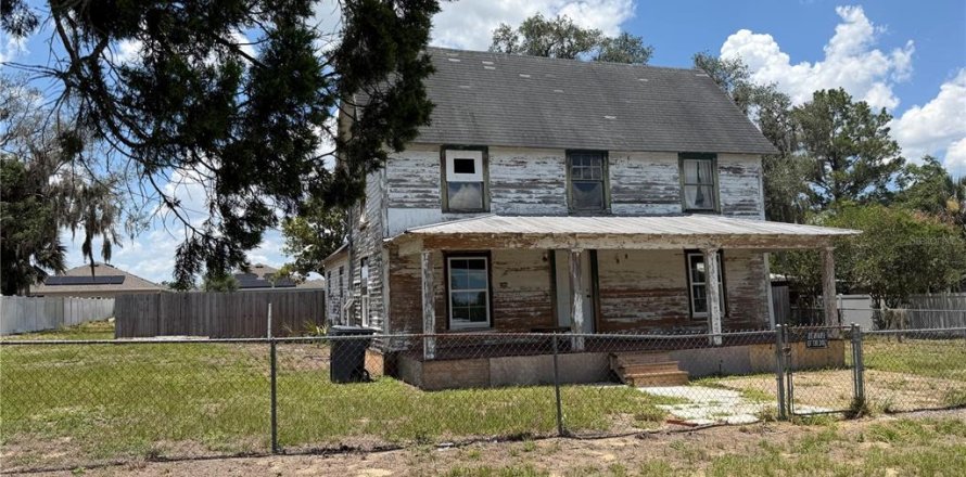 House in Davenport, Florida 3 bedrooms, 124.12 sq.m. № 2298186