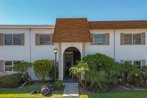 Copropriété à vendre à Clearwater, Floride: 2 chambres, 100.98 m2 № 2099690 - photo 2