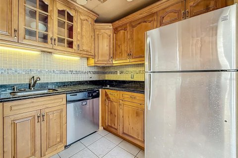 Copropriété à vendre à Clearwater, Floride: 2 chambres, 100.98 m2 № 2099690 - photo 6