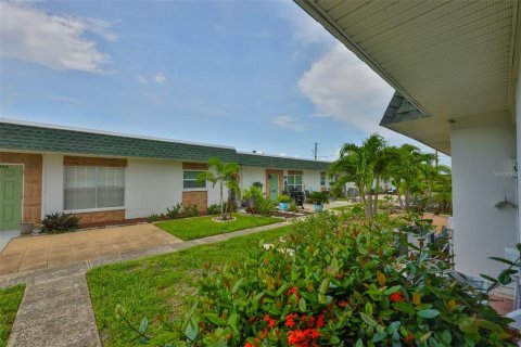 Casa en venta en Saint Petersburg, Florida, 1 dormitorio, 58.53 m2 № 1884269 - foto 3
