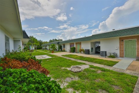 Casa en venta en Saint Petersburg, Florida, 1 dormitorio, 58.53 m2 № 1884269 - foto 4