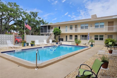 Condo à Venice, Floride, 2 chambres  № 2101864