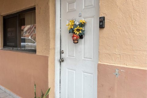 Appartement à Hialeah, Floride 2 chambres, 91.04 m2 № 2363879