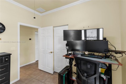 Condo in Tamarac, Florida, 3 bedrooms  № 1800814 - photo 26