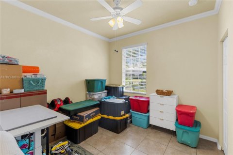 Condo in Tamarac, Florida, 3 bedrooms  № 1800814 - photo 27