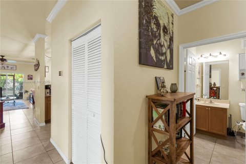 Condo in Tamarac, Florida, 3 bedrooms  № 1800814 - photo 23