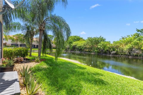 Condo in Tamarac, Florida, 3 bedrooms  № 1800814 - photo 21